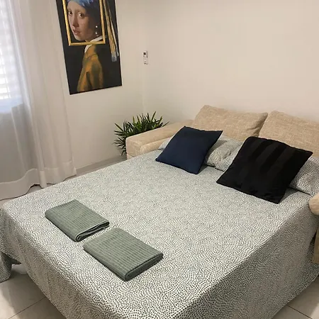Adinhome Acicastello شقة *