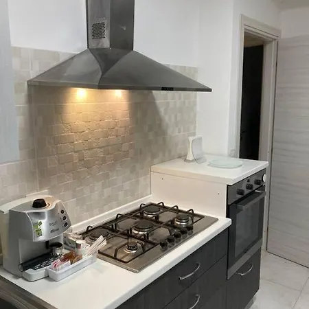 Adinhome Acicastello